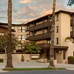 Ambrose Hotel